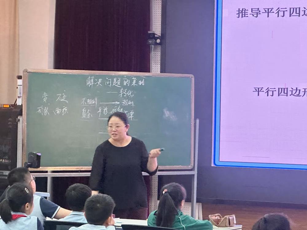 a590b717e494471ba3efac92a2dce16d.jpg