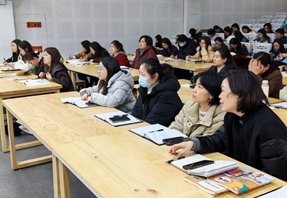 深耕 “学为中心” 课堂 培育新时代积极学习者 ——白鹿小学召开2025-2026学年第二学期新学期学科教研组会议