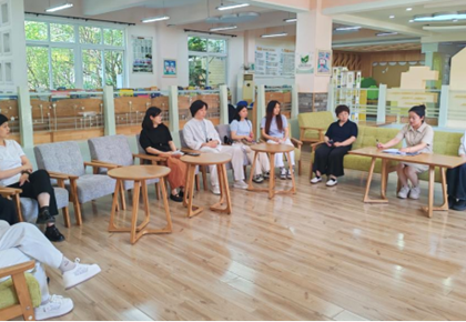 陪孩子跨越小升初，做有温度的“护航者”　——白鹿小学六年级榜样家长沙龙活动